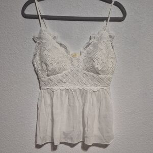 Rebellion Like-New White Lace Camisole Top